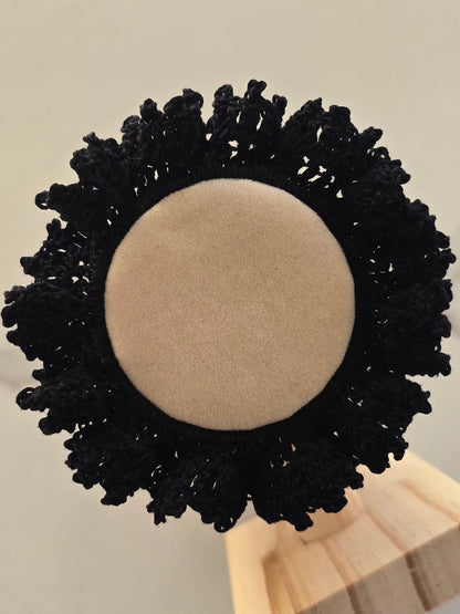 Chouchou noir en crochet au volume léger