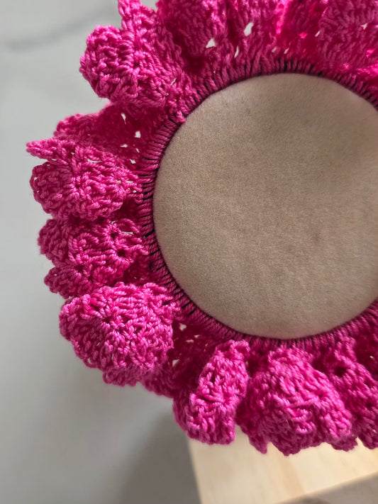 Chouchou rose fait main en coton crocheté