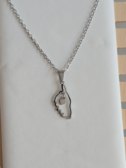 Collier Amore, modèle argenté en acier inoxydable.