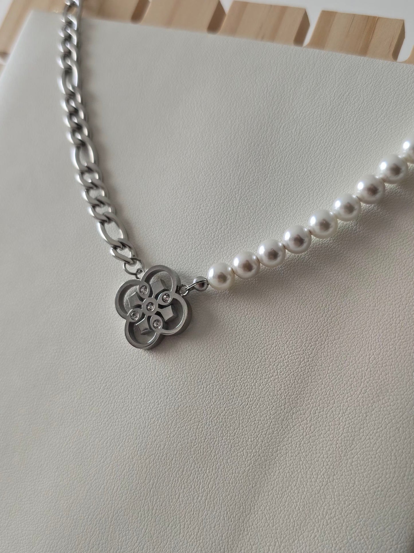 Bijou durable et résistant en acier inoxydable