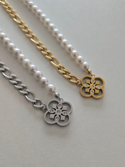 design raffiné et féminin du collier Allegra 