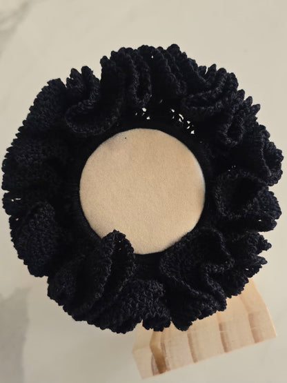 Gros chouchou noir volumineux fait main au crochet