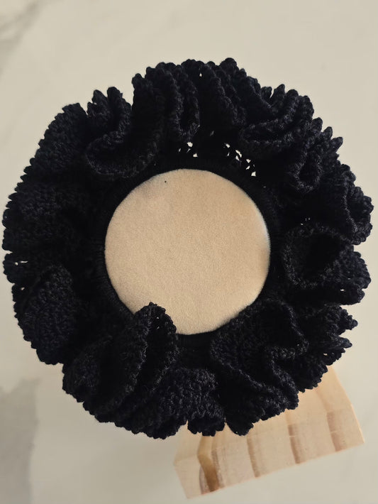 Gros chouchou noir volumineux fait main au crochet