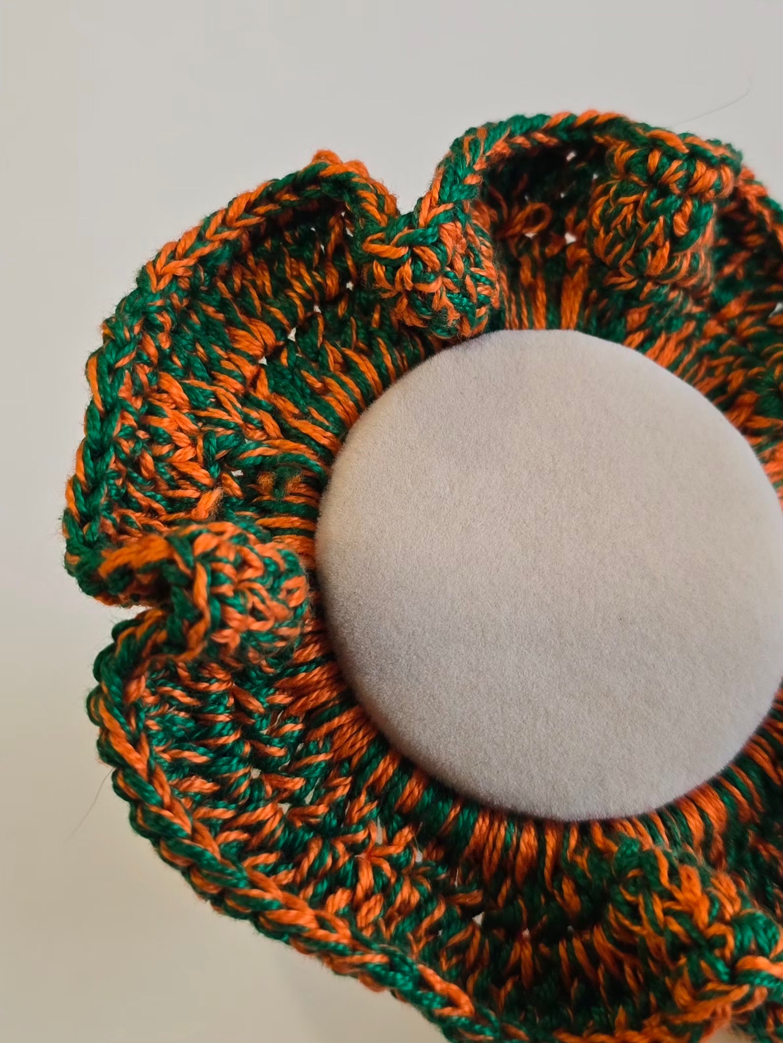 vue de dessus d'un chouchou crochet fait main