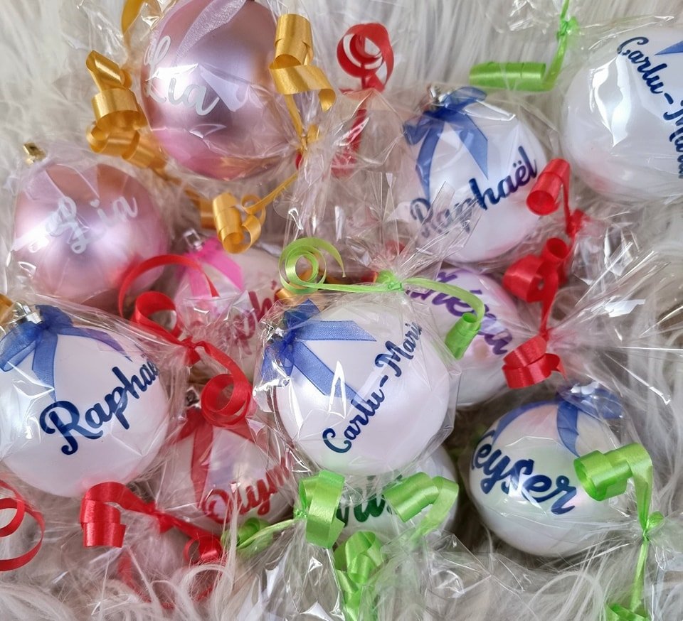 Boules de Noël personnalisées avec prénom, emballés