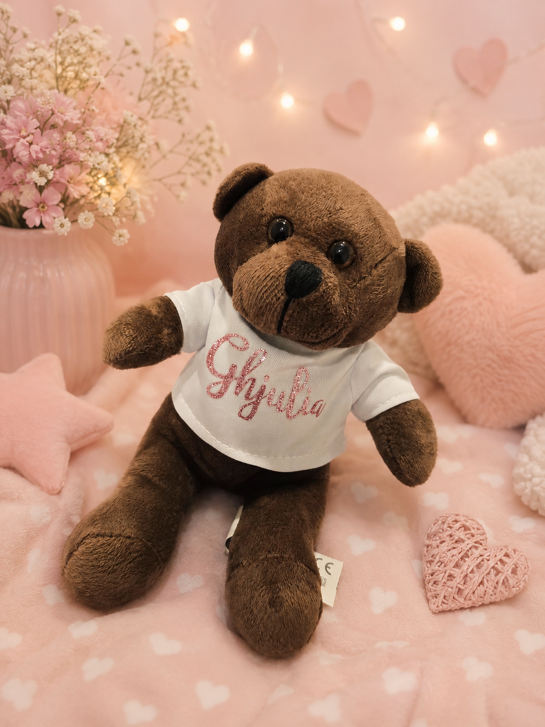 Peluche seule avec prénom Ghjulia personnalisé sur son t-shirt