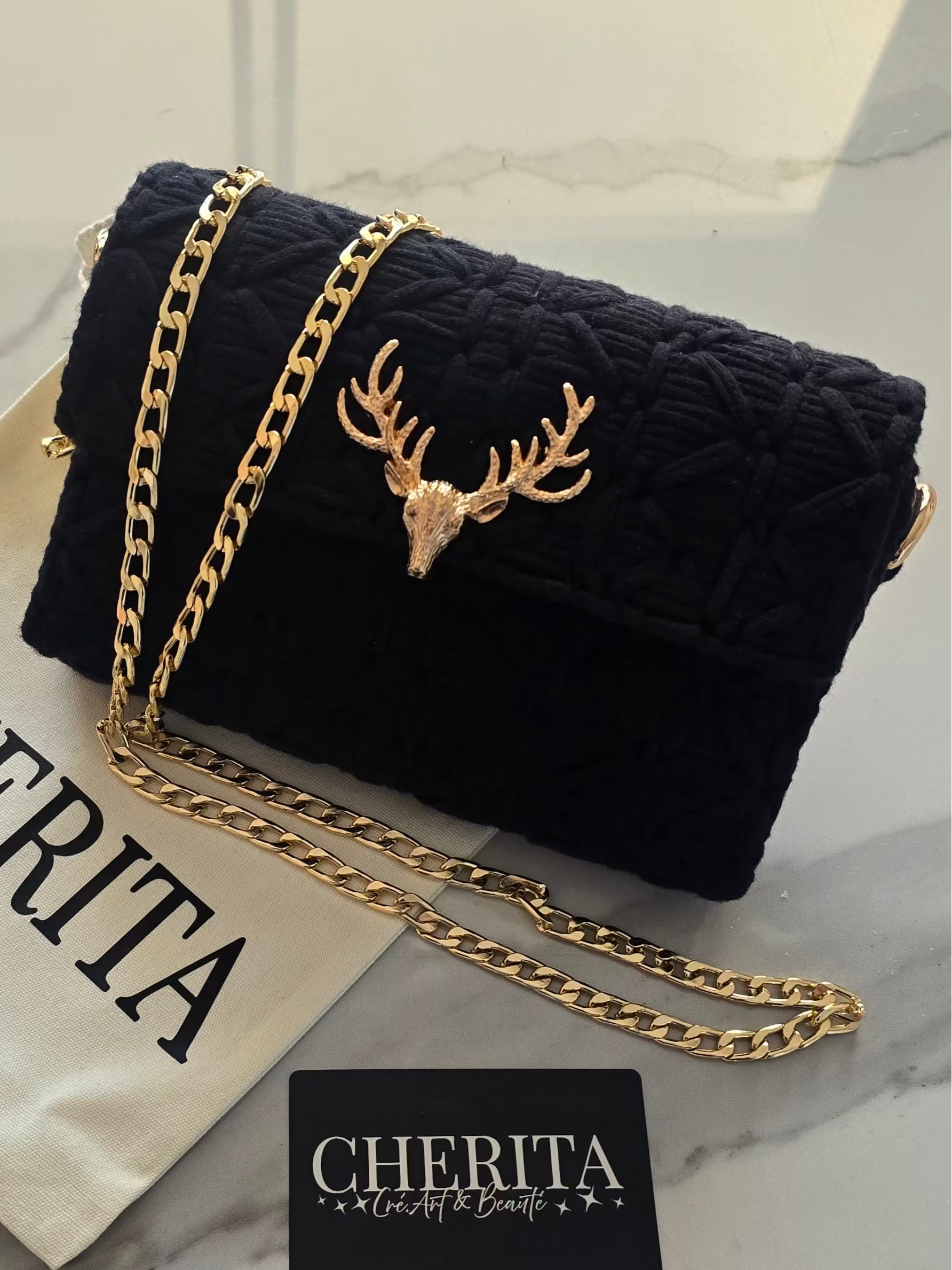 Sac CHERITA noir livré avec pochon de protection