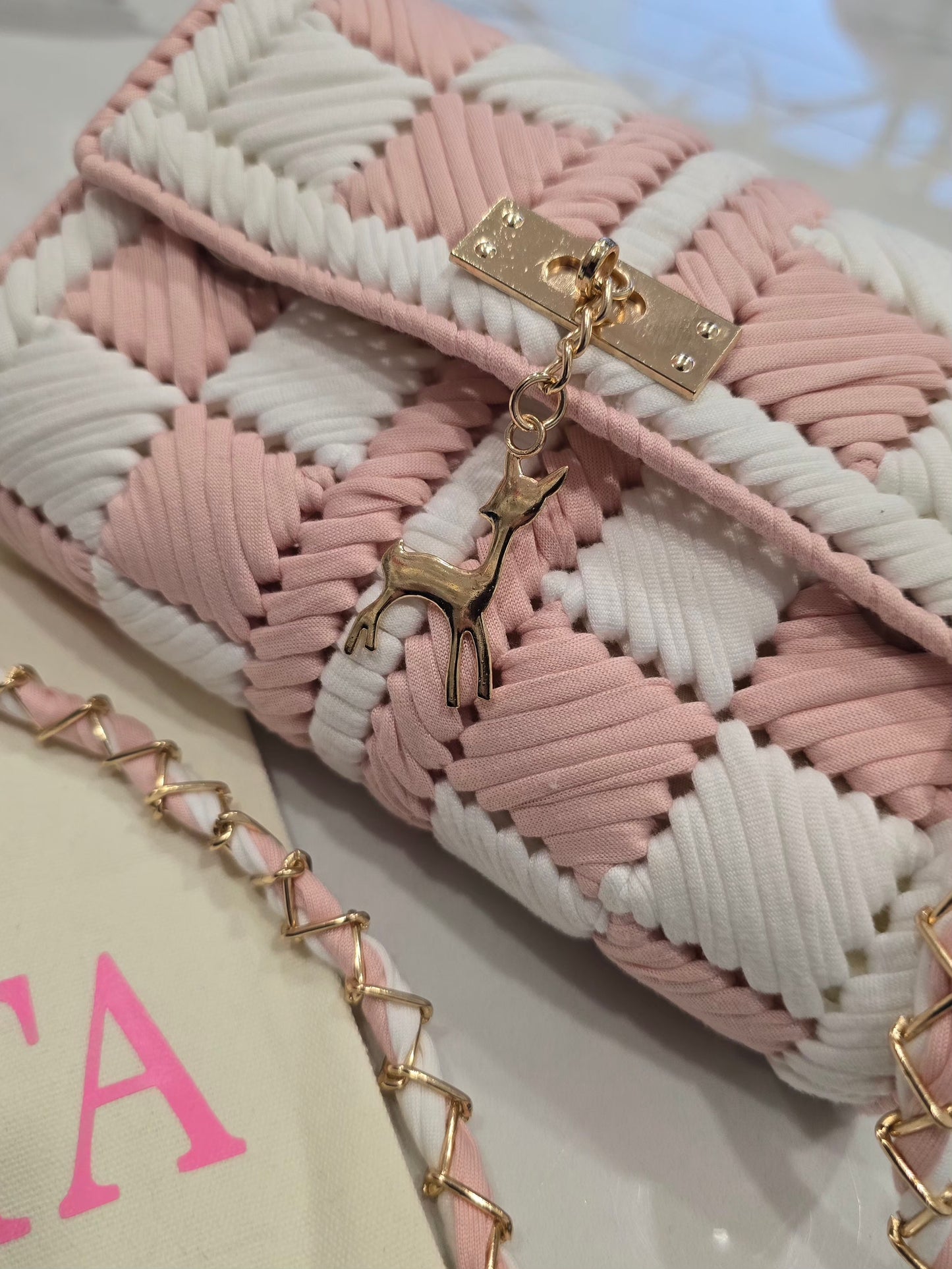 Sac artisanal pièce unique entièrement fait main