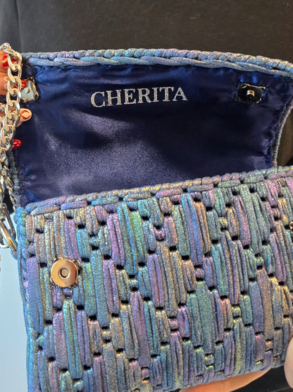 Détail de la doublure bleu nuit du sac artisanal