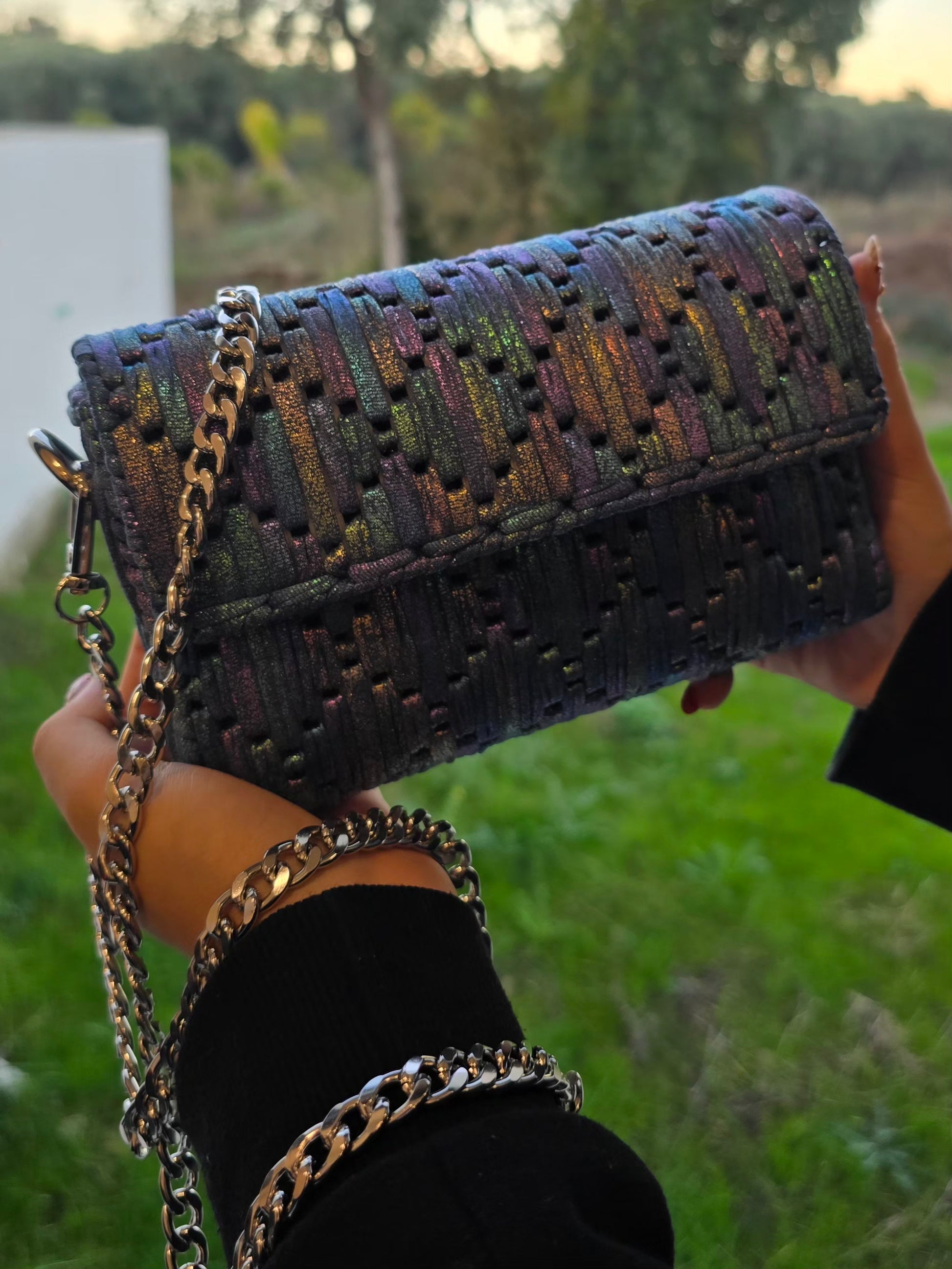 Finitions soignées du sac fait main CHERITA