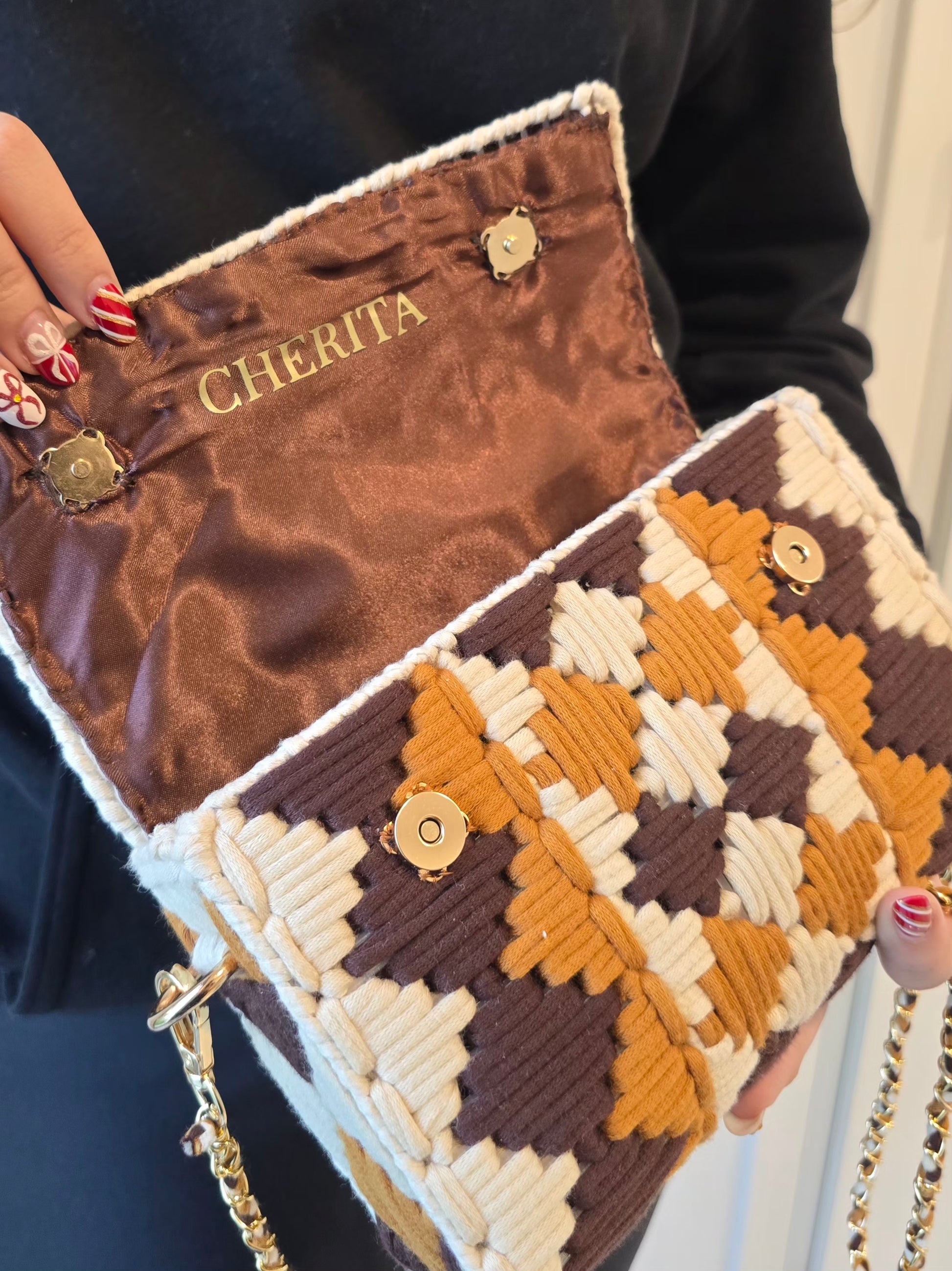 Sac CHERITA livré avec son pochon de protection