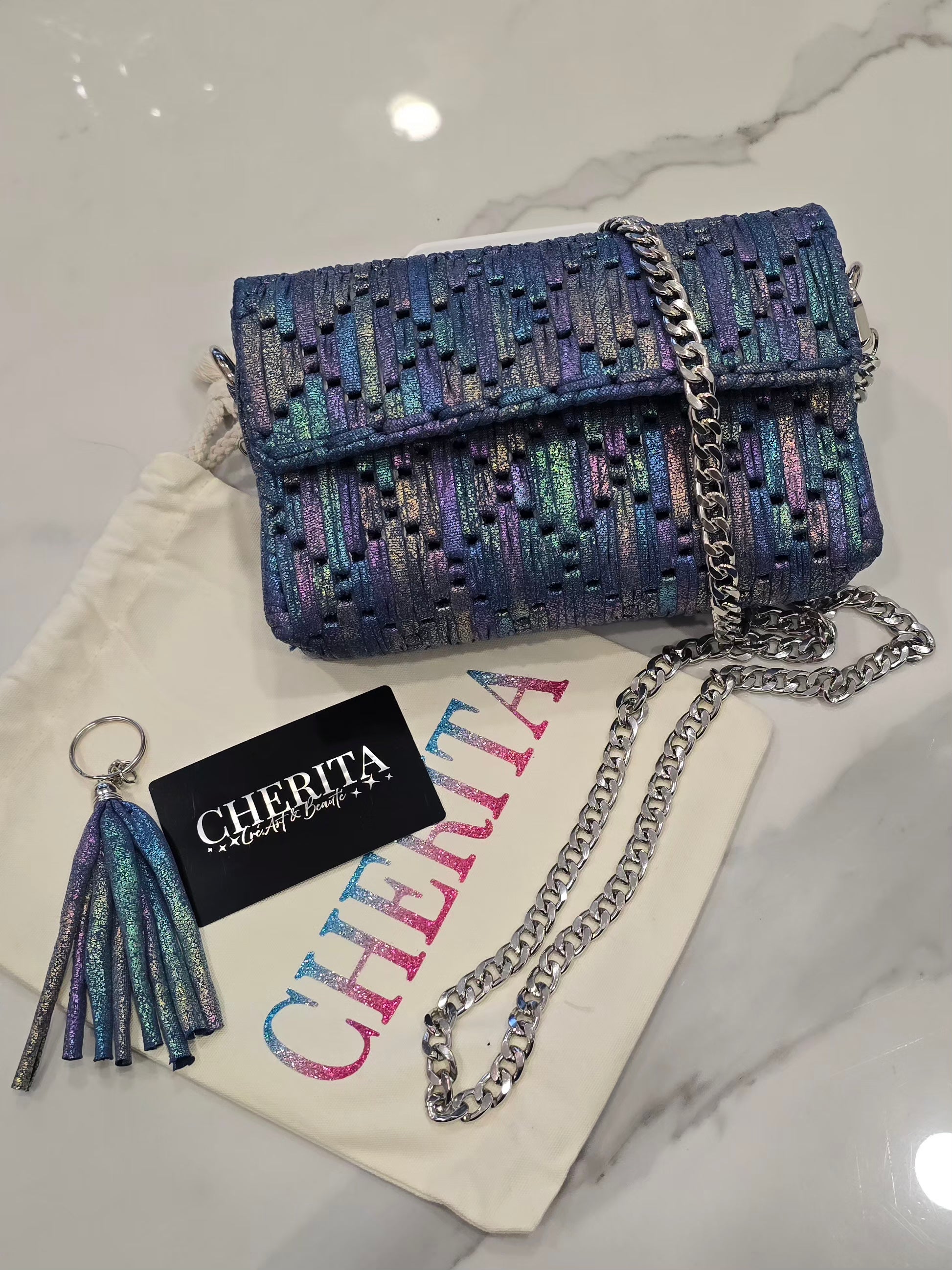 Sac CHERITA présenté avec son pochon