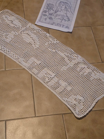 Napperon Sainte Rita en cours de réalisation au crochet fait main