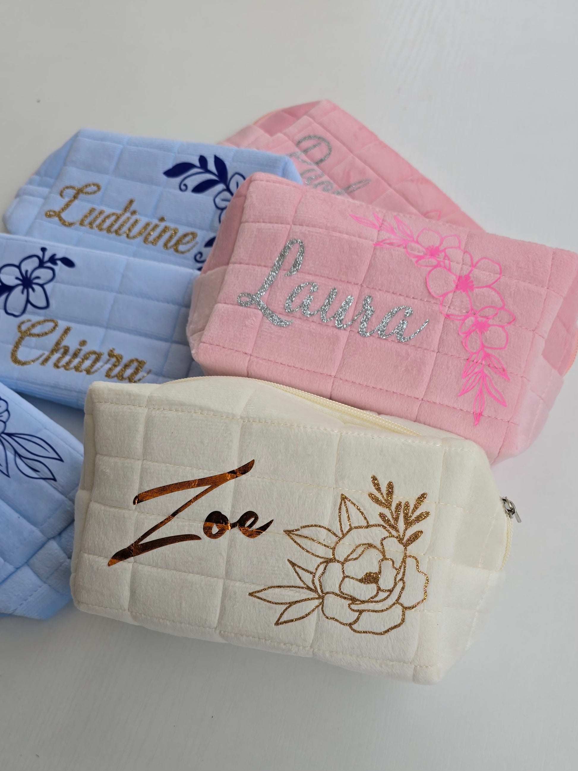 trousse personnalisée avec prénoms : Zoé, Laura, Ludivine, Chiara