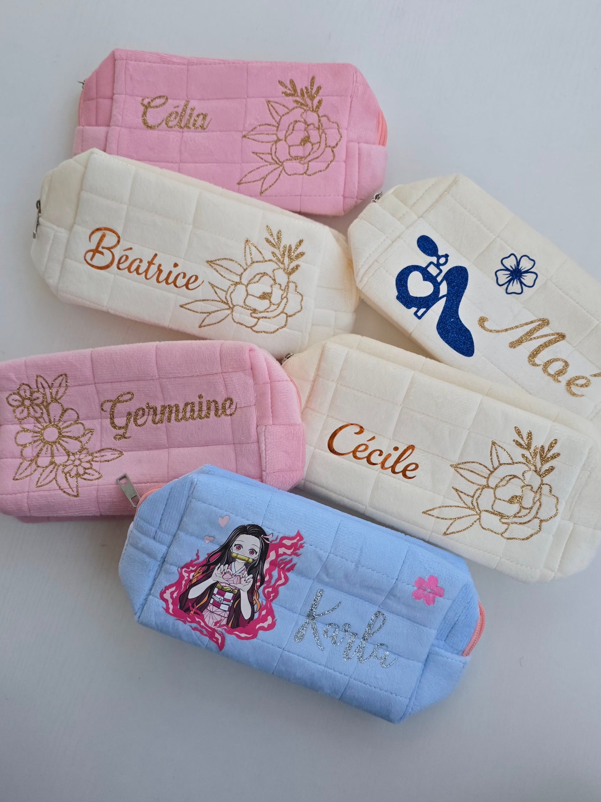 trousse personnalisée unique avec prénom et motif au choix