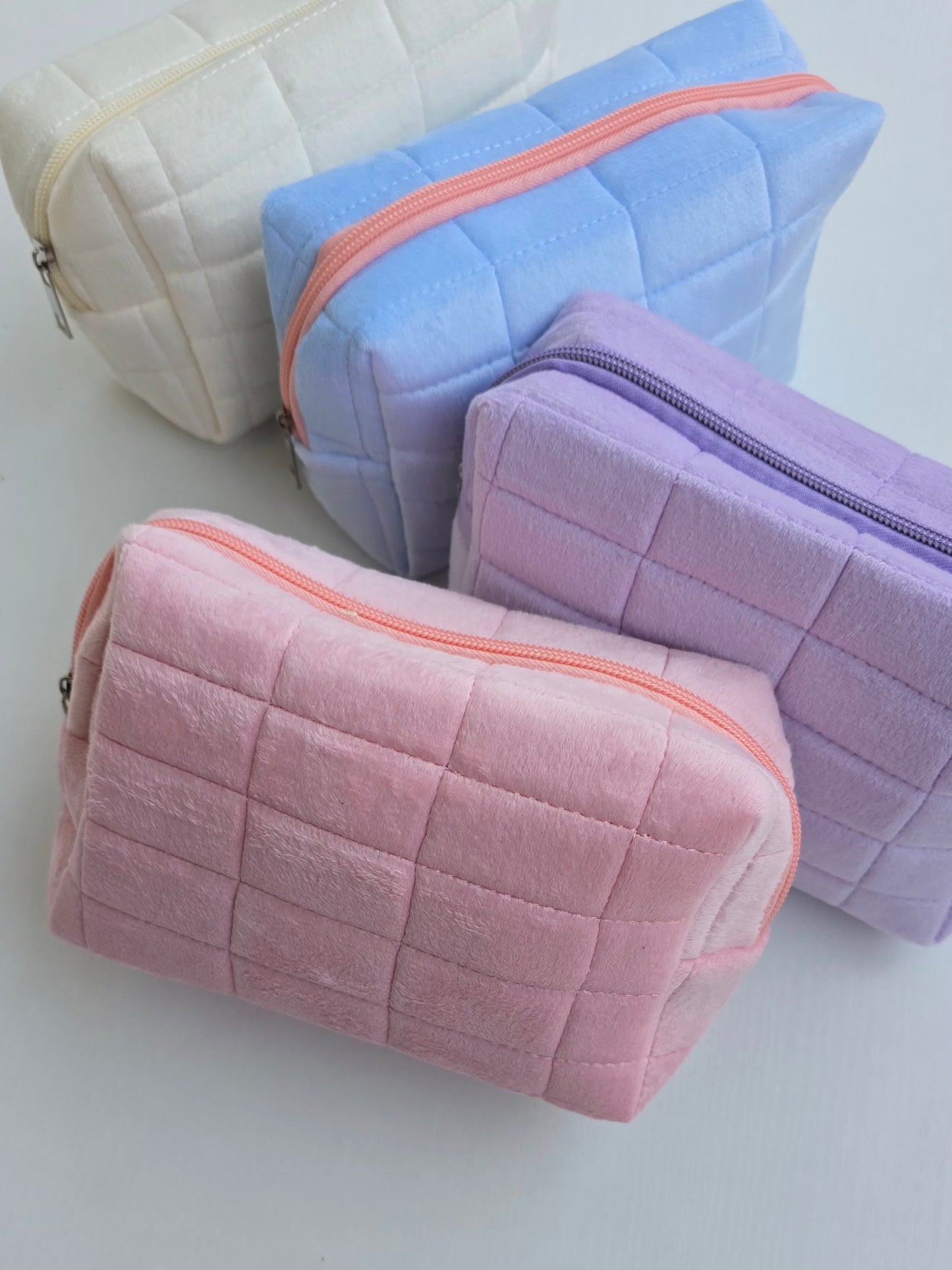 personnalisez la trousse rose avec prénom et motif 