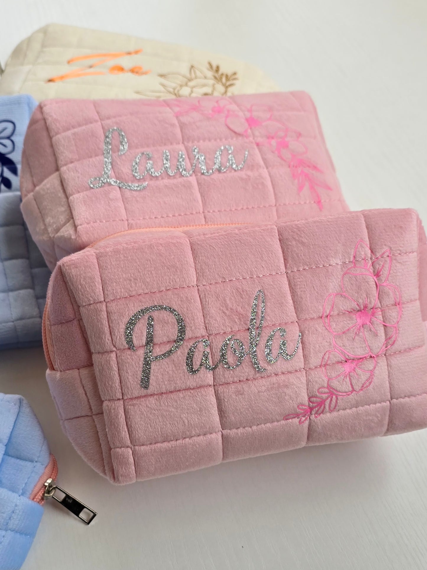 Trousse rose personnalisée avec prénom Paola